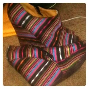 Brand New Never Worn Qupid Bohemian Print Wedges